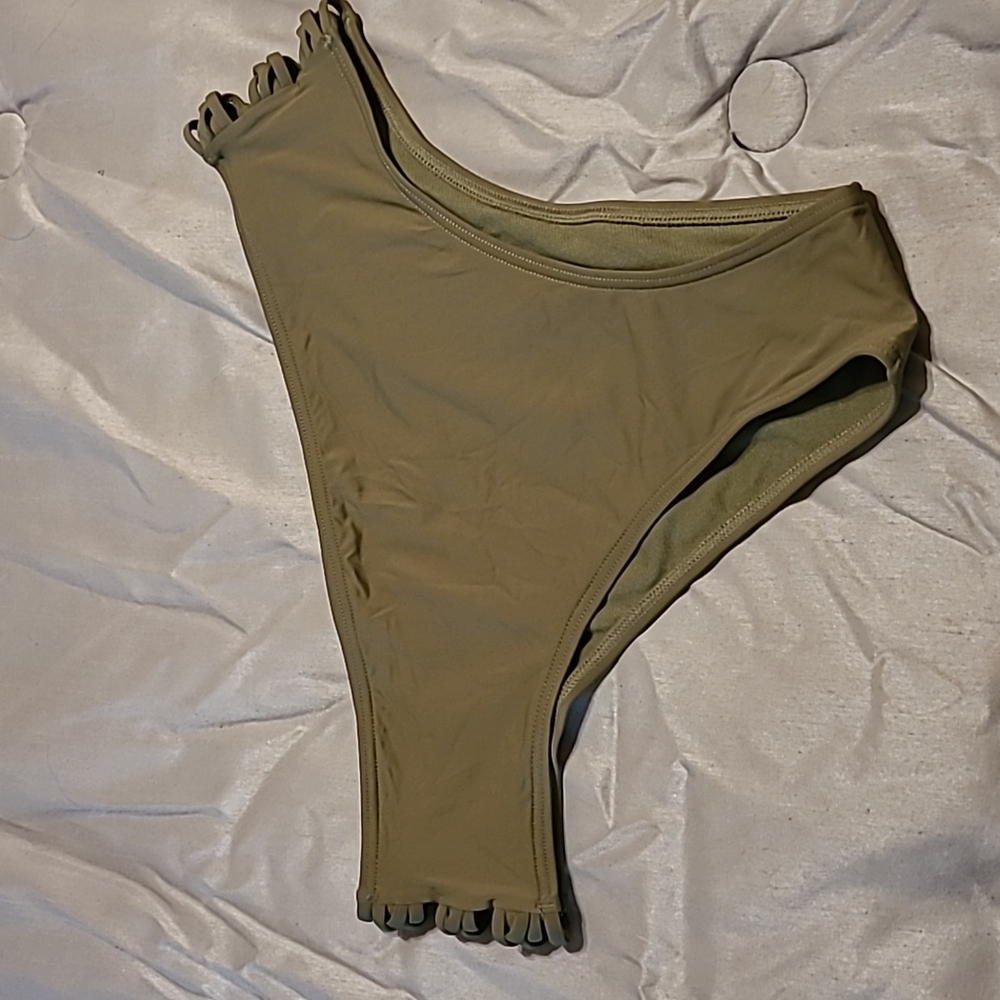 (💥3/25.00 deal)  La Vie en Rose aqua bikini bottoms